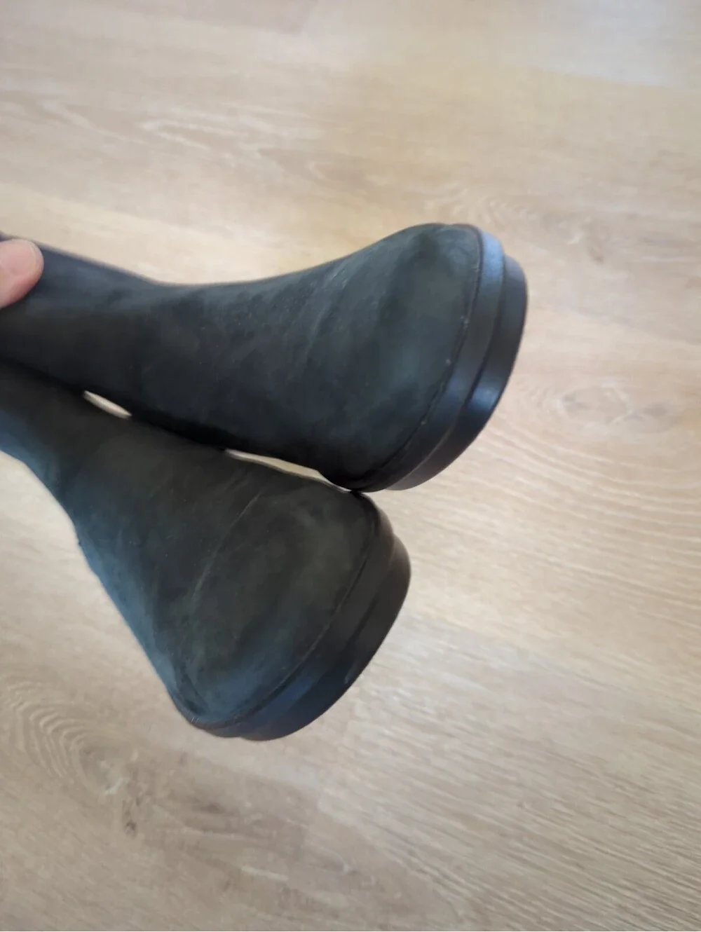 Ecco Skyler Chelsea Boots Black Ankle Booties Leather Wedge Size 40 EU 9-9.5 US